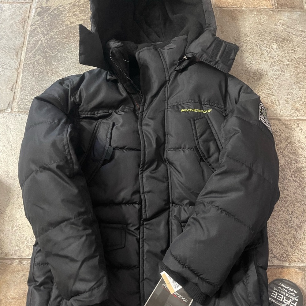 Boys size 7 - new with tags!Weatherproof Quilted Black Jacket